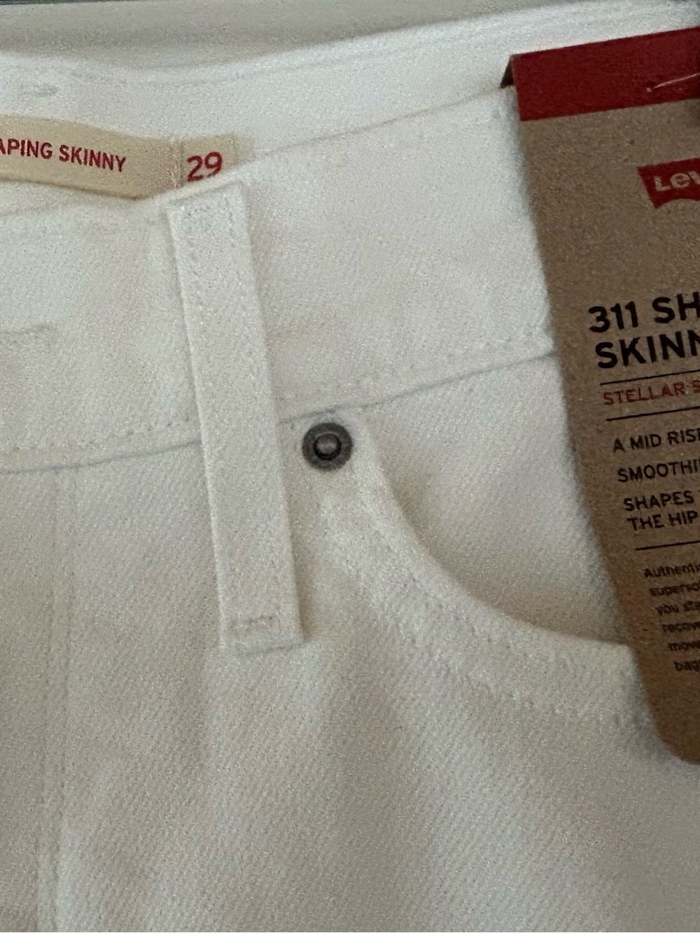 Levi NWT Women’s White 311 Slim Fit Skinny Jeans That Shape & Stretch Size 29x30 - Picture 3 of 6